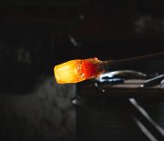 Svenskt glas som inredningsdetalj – från Kosta Boda till moderna formgivare